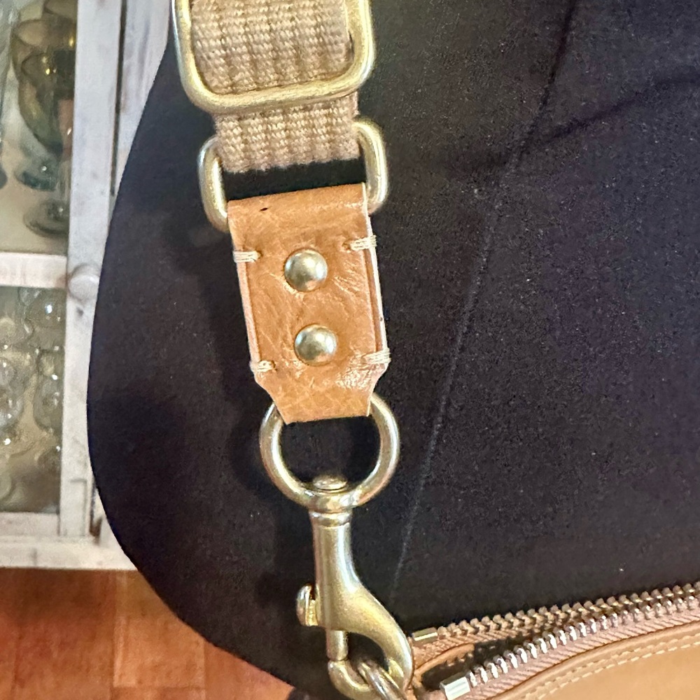 Coach Hampton Crossbody Bag - Picture 2 of 6